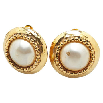 Vintage Clip-On Earrings Pearl