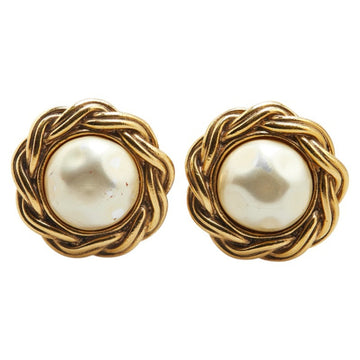 Vintage Clip-On Earrings Pearl