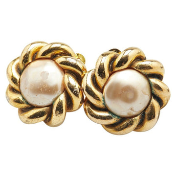Vintage Clip-On Earrings Pearl