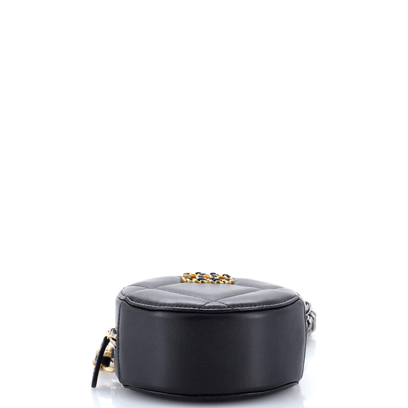 19 Round Clutch With Chain Quilted