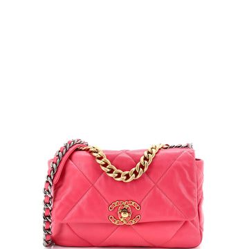 19 Flap Bag Quilted Leather Medium