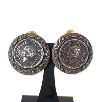 Chanel Clip-On Earrings Metal