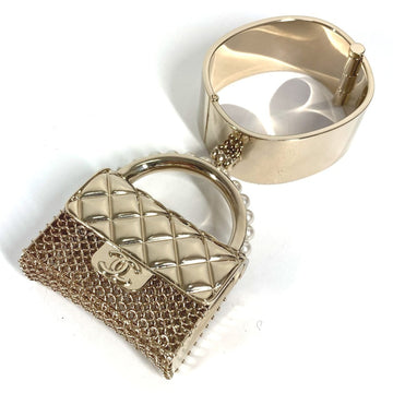 Chanel Cc Logo Bracelet Gold-Tone Metal