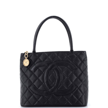 Medallion Tote Quilted Caviar