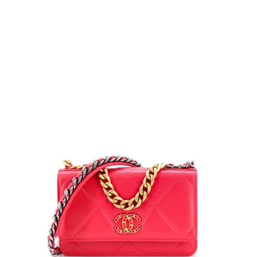 19 Wallet On Chain Quilted Goatskin