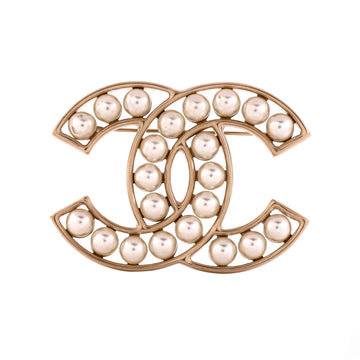 Chanel Cc Brooch Metal With Faux Pearls