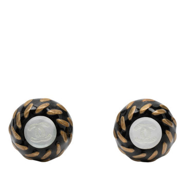 Chanel Cc Logo Clip-On Earrings Gold-