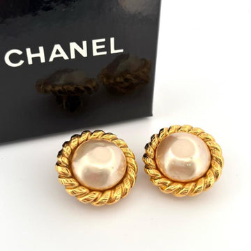 Chanel Vintage Earrings Pearl
