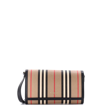 Burberry Hannah Wallet On Strap Icon