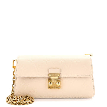 Louis Vuitton Pochette Metis Wallet On