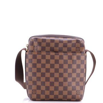 Louis Vuitton Trotteur Beaubourg Handbag