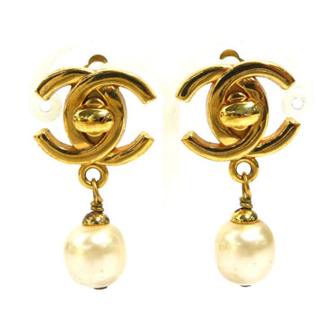 Chanel Cc Logo Clip-On Earrings Gold-