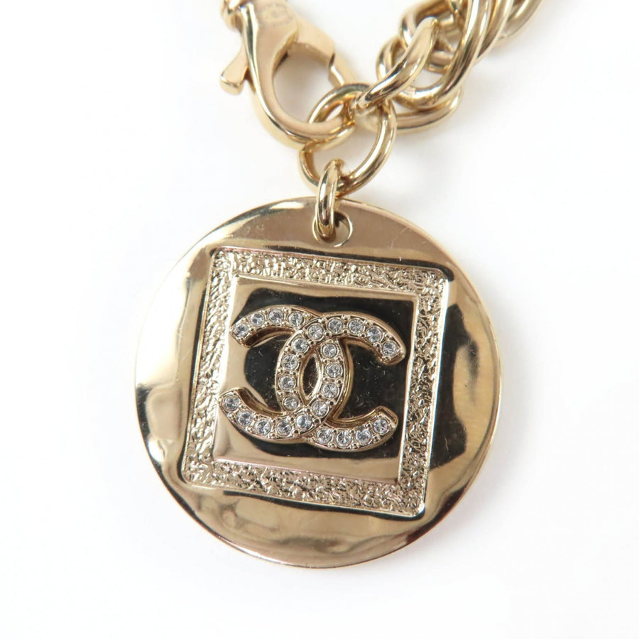 Chanel Cc Logo Pendant Necklace Gold-