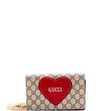 Gucci Logo Heart Chain Wallet Gg Coated