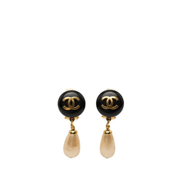 Chanel Cc Logo Clip-On Earrings Gold-