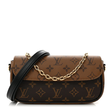 Louis Vuitton Reverse Ivy Wallet On