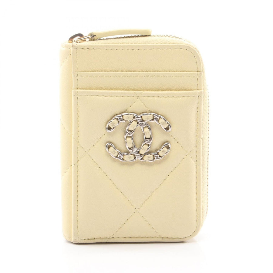 Chanel 19 Dix-Neuf Matelasse Coin