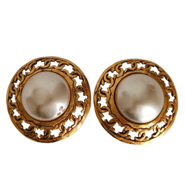 Chanel Cc Logo Clip-On Earrings Gold-
