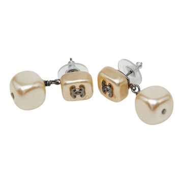 Chanel Cc Logo Stud Earrings Metal Gold-