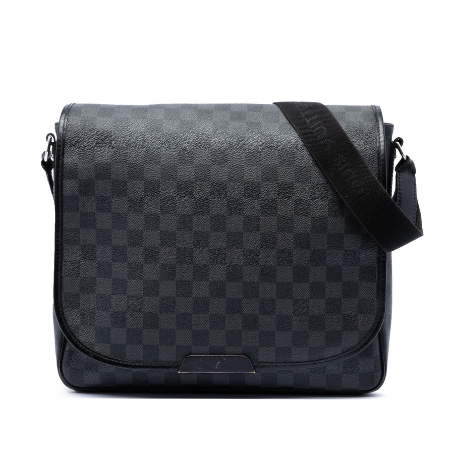 Louis Vuitton Damier Graphite Daniel Mm