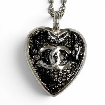 Chanel Cc Logo Heart Pendant Necklace