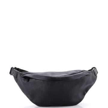 Louis Vuitton Discovery Bumbag Shadow