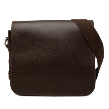 Louis Vuitton Taiga Andrei Pre-Loved