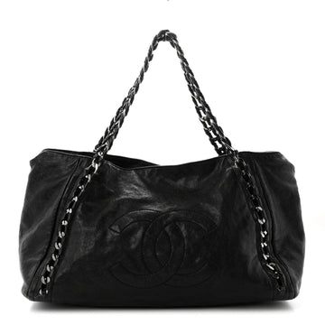 Chanel Glazed Caviar East West Modern