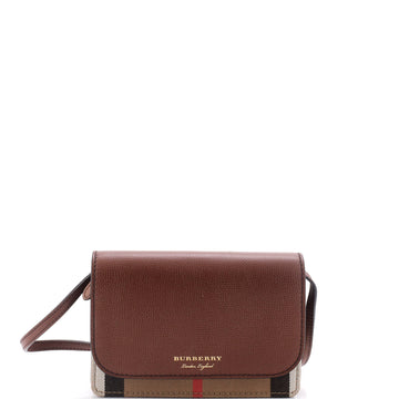 Burberry Hampshire Wallet On Chain