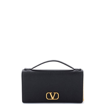 Valentino Garavani Vlogo Signature
