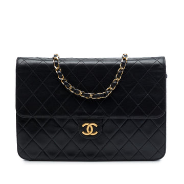 Chanel Vintage Clutch With Chain Quilted