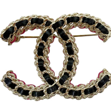 Chanel Brooch Gold And Leather