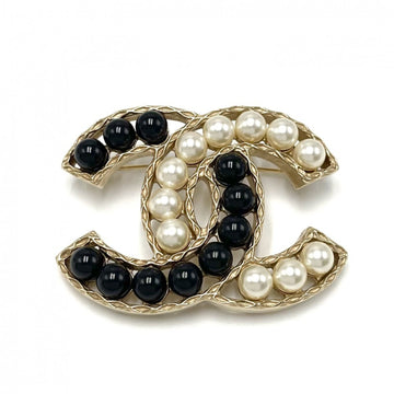 Chanel Cc Logo Brooch Metal