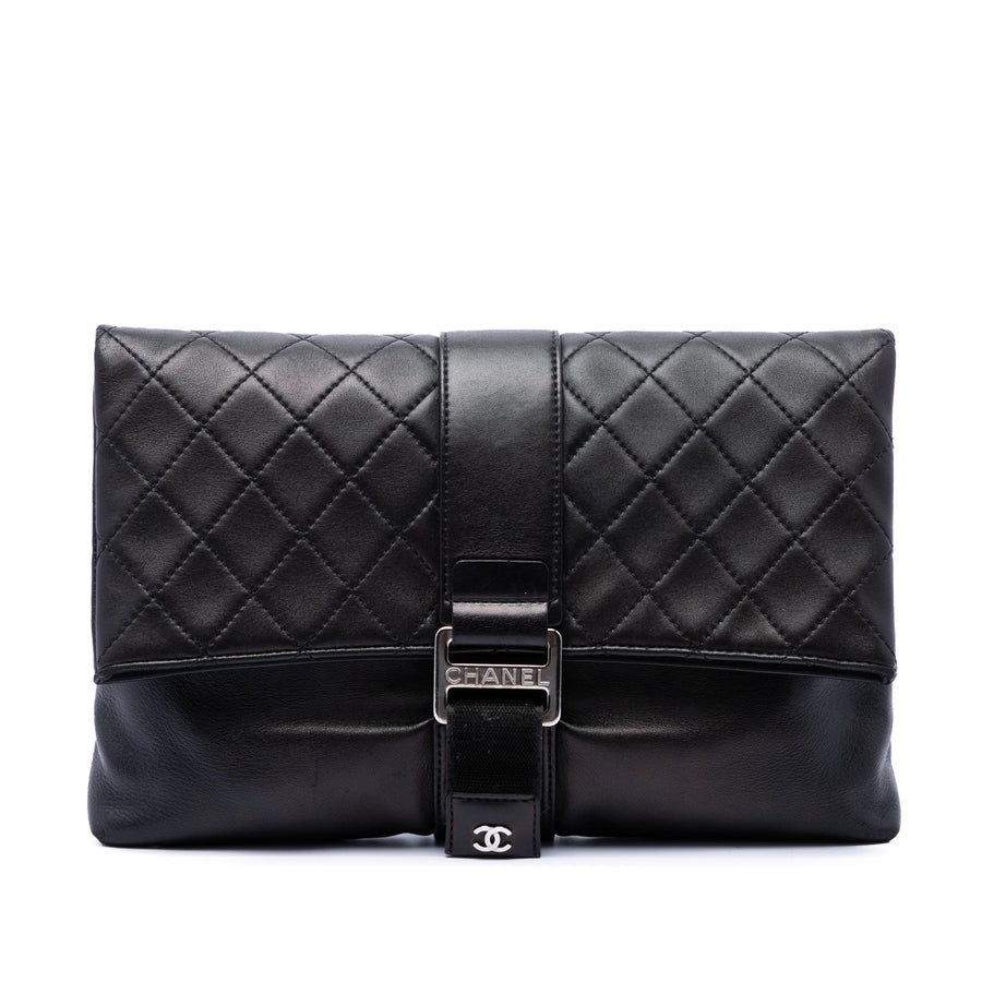Chanel Quilted Lambskin Grip Clutch Pre-