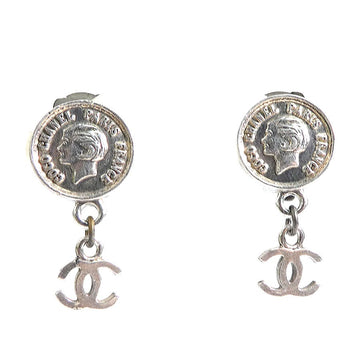 Chanel Vintage Medallion Clip On