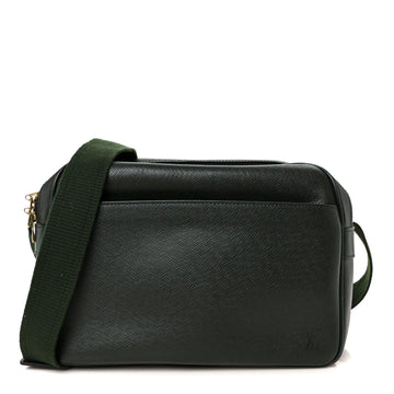 Louis Vuitton Taiga Reporter Messenger