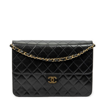 Chanel Vintage Clutch With Chain Quilted