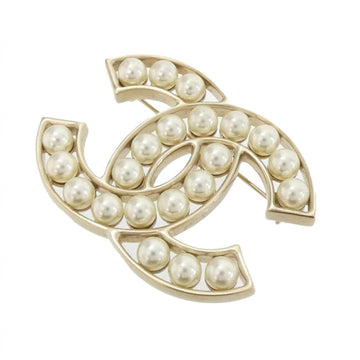 Chanel Brooch Artificial Pearl White