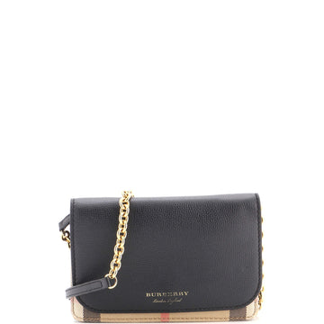 Burberry Hampshire Wallet On Chain
