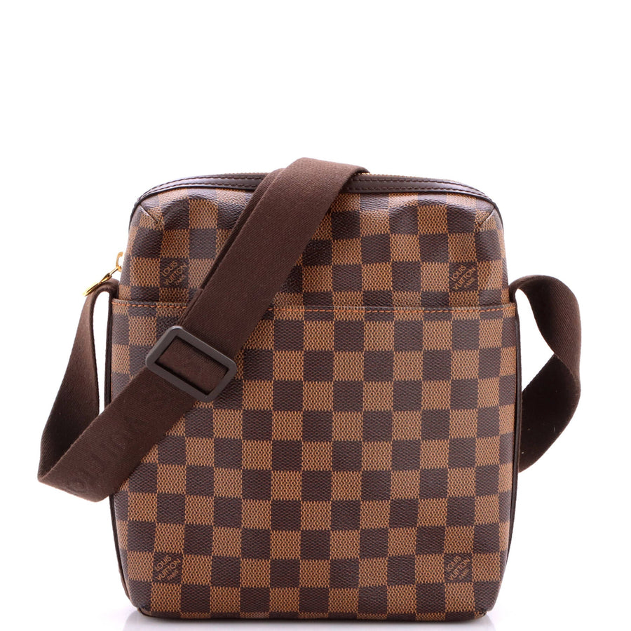 Louis Vuitton Trotteur Beaubourg Handbag