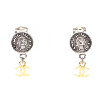 Chanel Coco Mark Medallion Swing Round