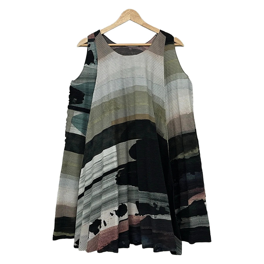 Isseymiyake Light Gray Black Multi