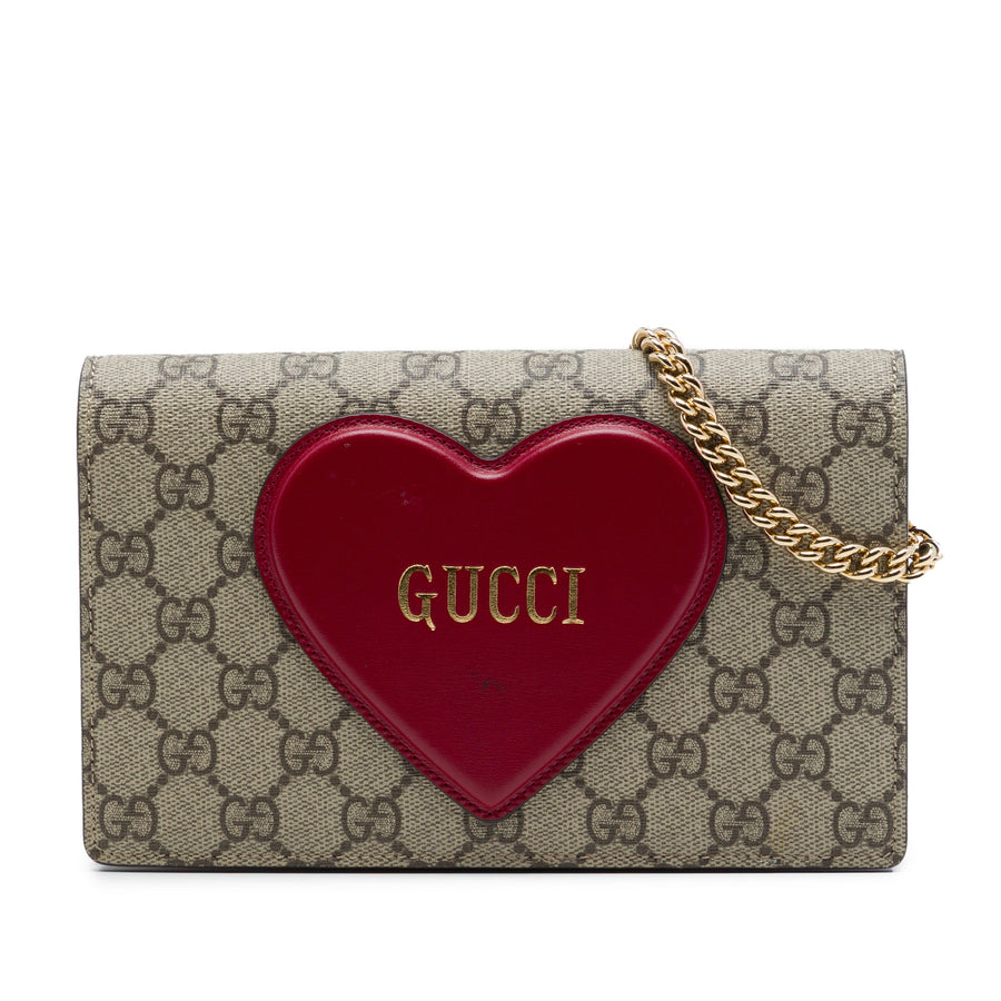 Gucci Logo Heart Chain Wallet Gg Coated