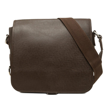 Louis Vuitton Taiga Andrei Pre-Loved