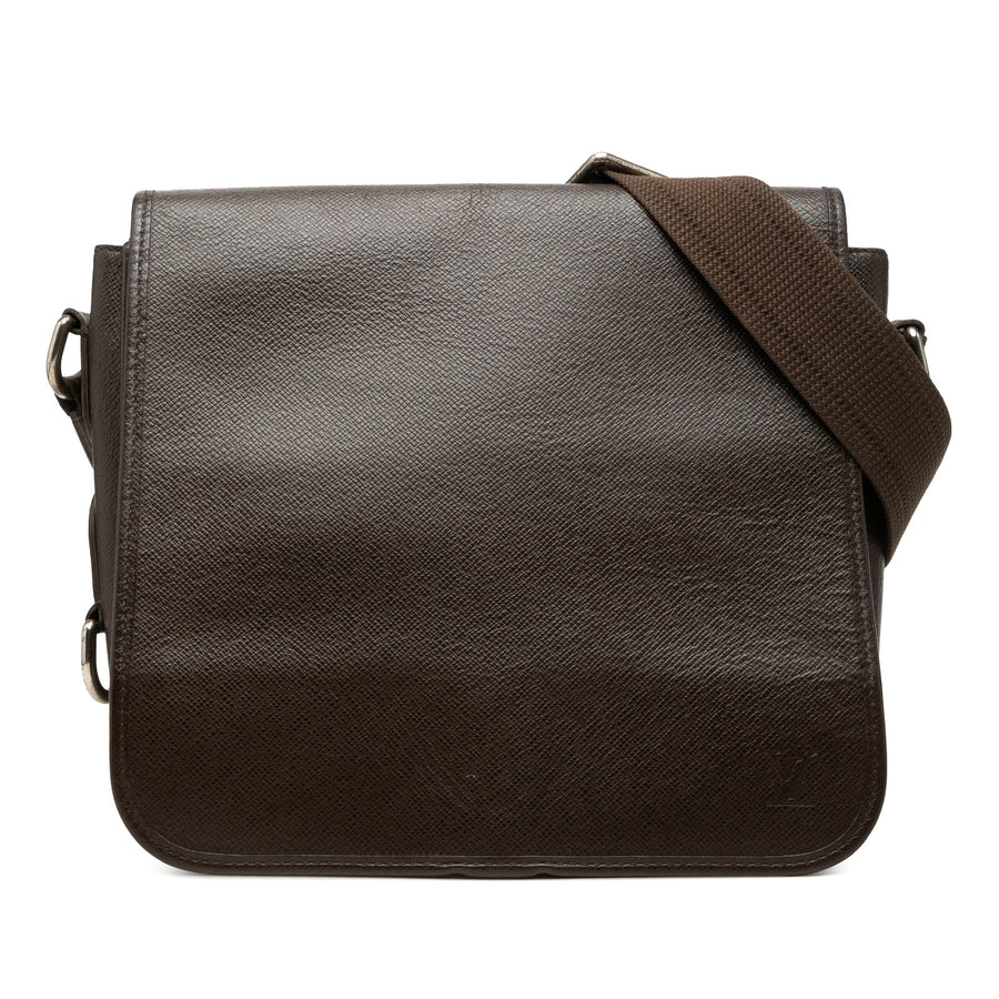 Louis Vuitton Taiga Andrei Pre-Loved