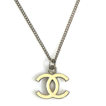 Chanel Cc Logo Necklace Silver/Off