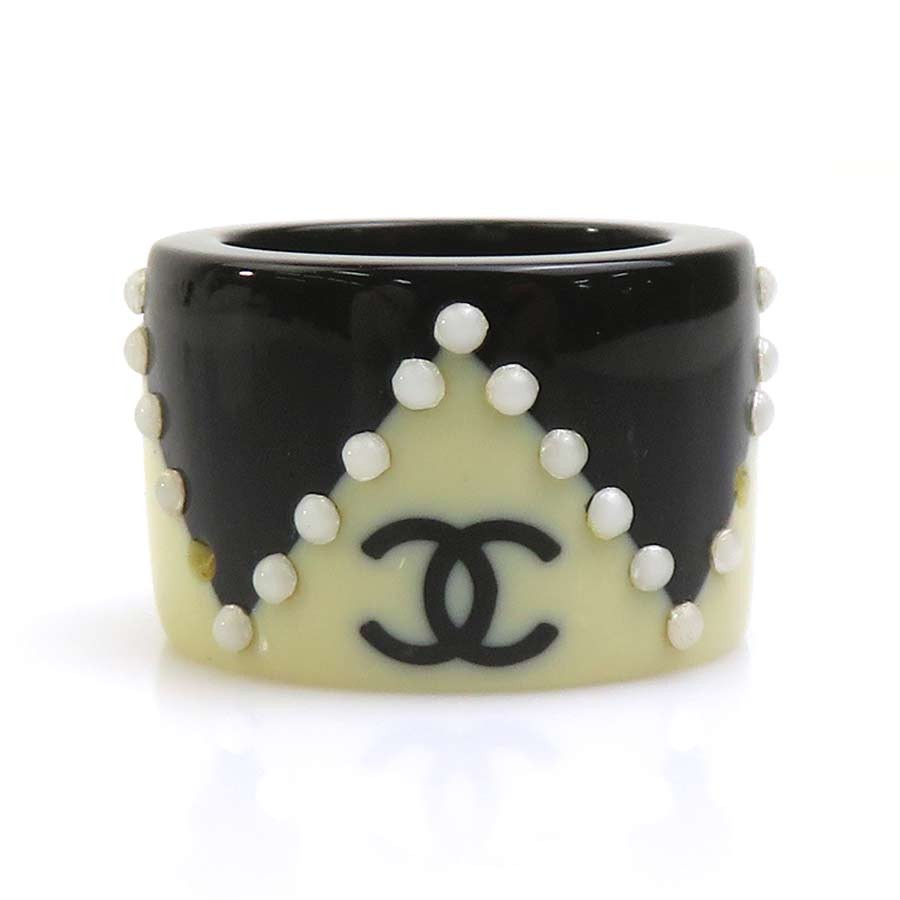 Chanel Cc Logo Ring Black/Off White