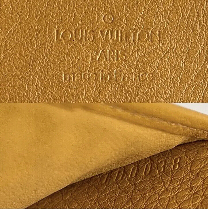 Louis Vuitton Portefeuille Amelia Black
