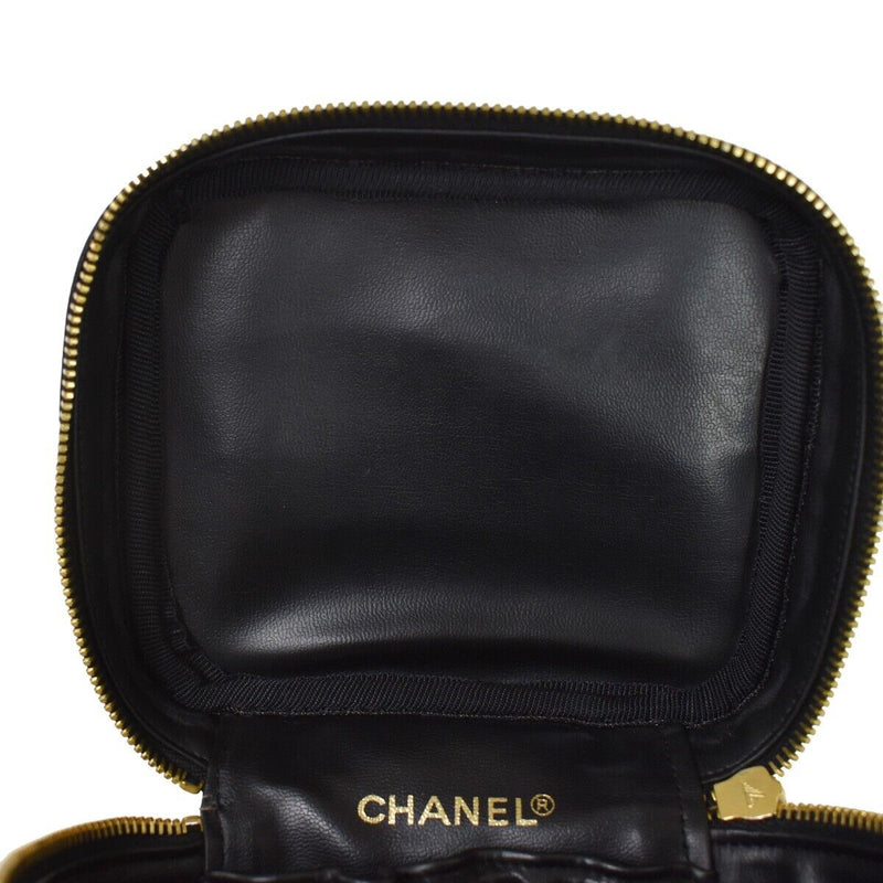 Chanel Cc Logo Bicolore Vanity Hand Bag