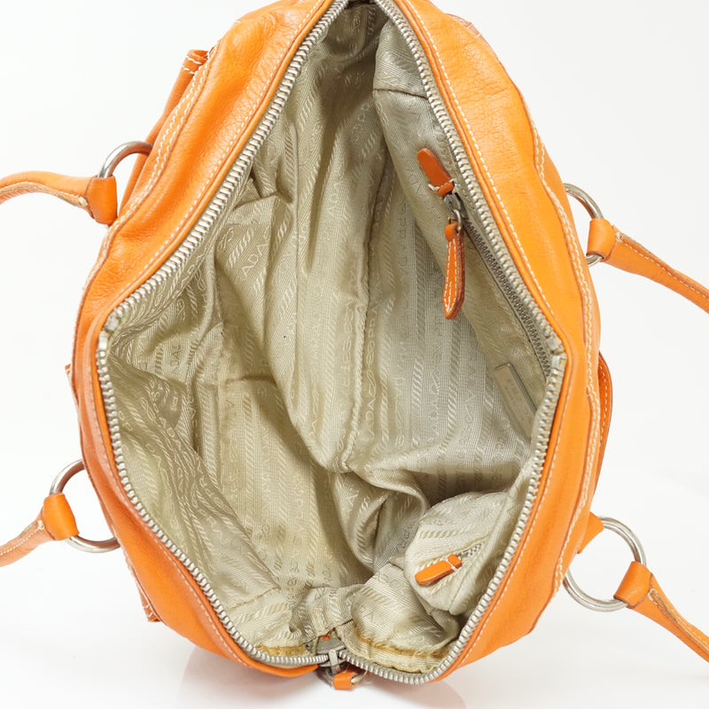 Pre-loved authentic Prada Shoulder Bag Orange Leather sale at jebwa.